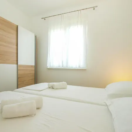 Daire Pikula App-2 By Interhome