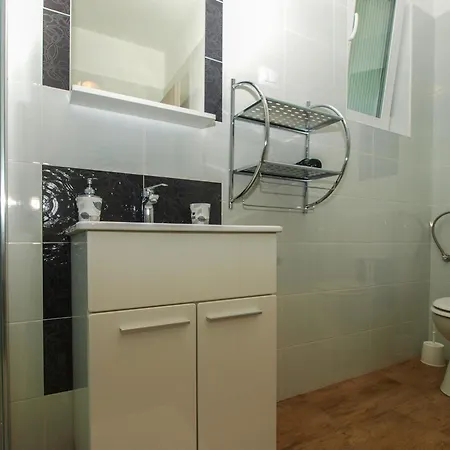 Pikula App-2 By Interhome Daire *