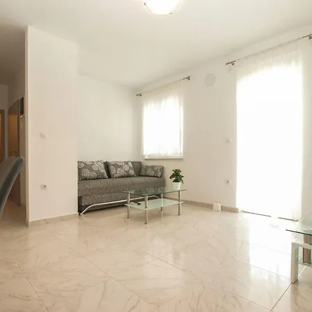 Daire Pikula App-2 By Interhome
