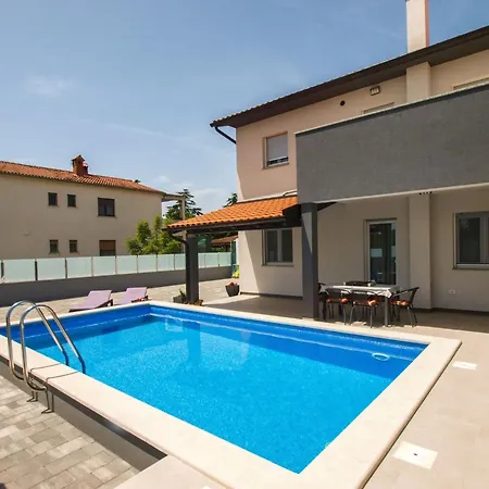 Pikula App-2 By Interhome