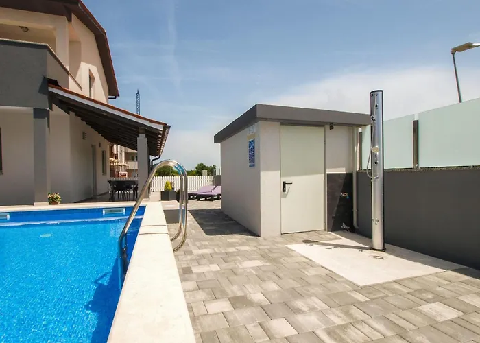 Pikula App-2 By Interhome *