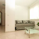 Pikula App-2 By Interhome