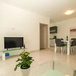 Apartmán Pikula App-2 By Interhome *