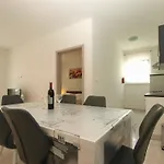Apartmán Pikula App-2 By Interhome Štinjan