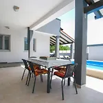 Apartmán Pikula App-2 By Interhome