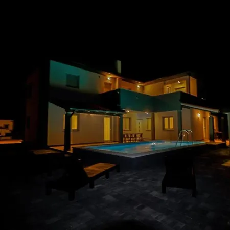 Pikula App-2 By Interhome * Štinjan