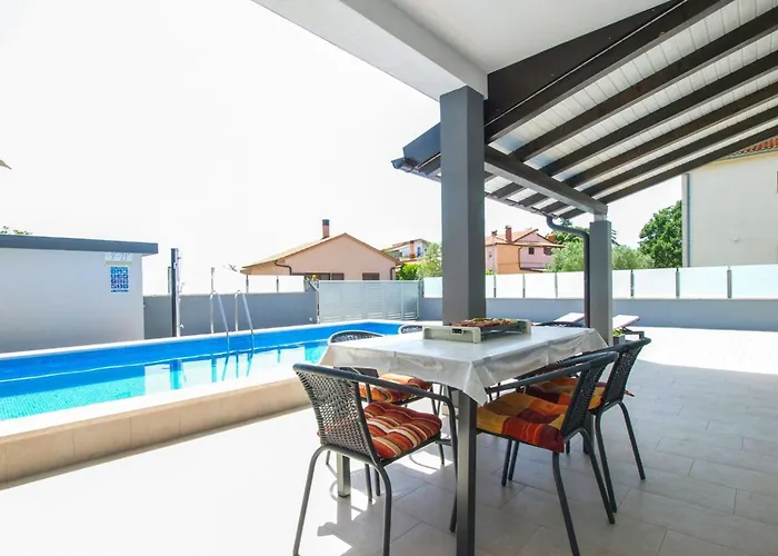 Pikula App-2 By Interhome * Stinjan